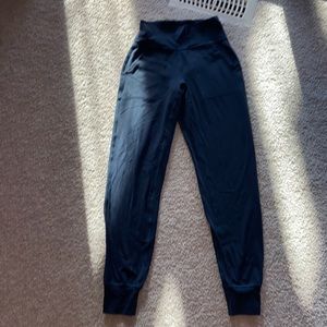 GUC size 2 lululemon align joggers